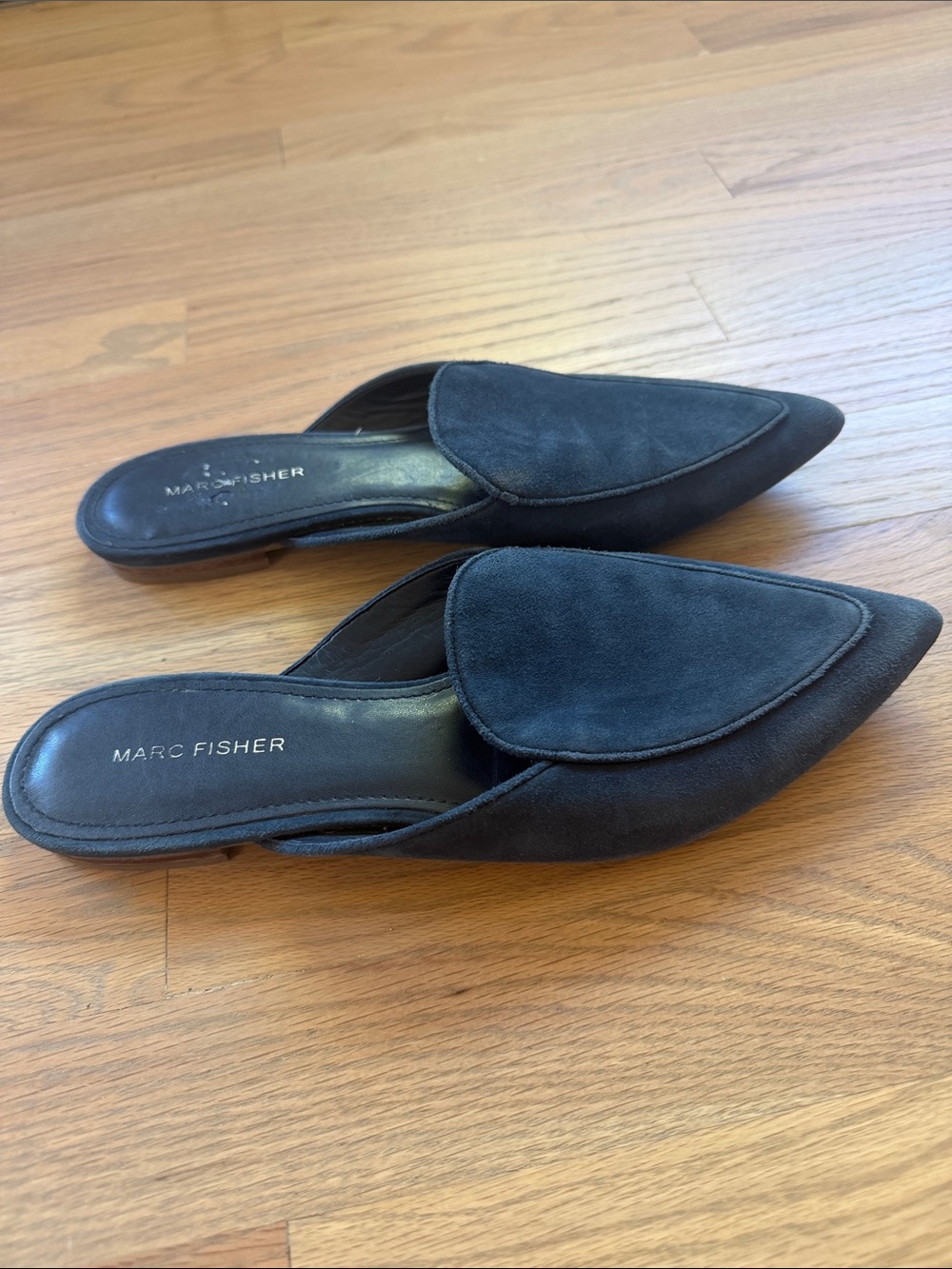 Marc Fisher Women’s Suede Pointed Toe Mules Navy Blue Slip-On Flats Size 8.5